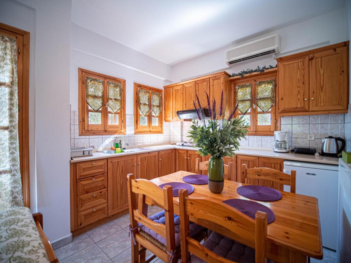 Olive House In Damouchari With A Sea View - Delicious Houses Ngoại thất bức ảnh