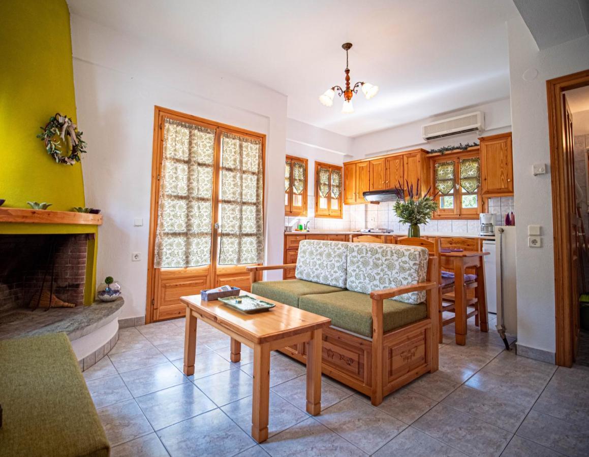Olive House In Damouchari With A Sea View - Delicious Houses Ngoại thất bức ảnh