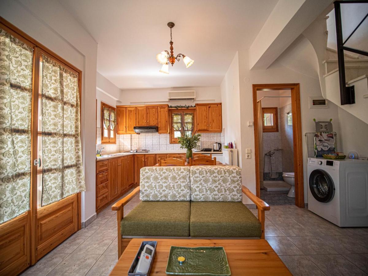 Olive House In Damouchari With A Sea View - Delicious Houses Ngoại thất bức ảnh